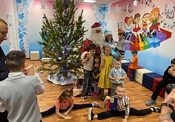 Поздравление воспитанников Детского дома и Соципльного приюта Батайска с Новым годом